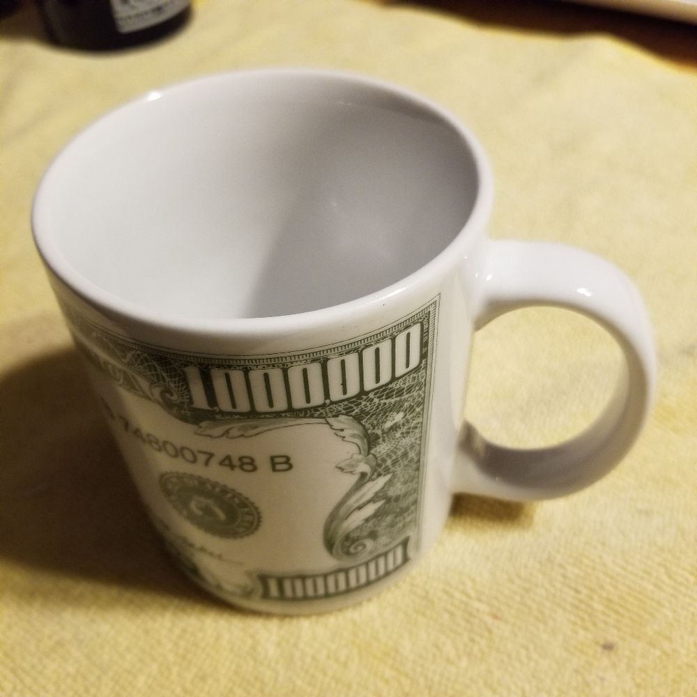 Million dollar mug nwot
